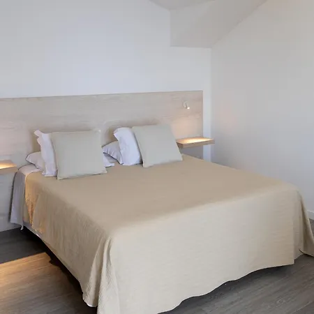 Casa Proteas Bed and Breakfast 4*